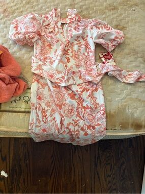 New York & Company Coral and White Floral Puff-Sleeve Dress